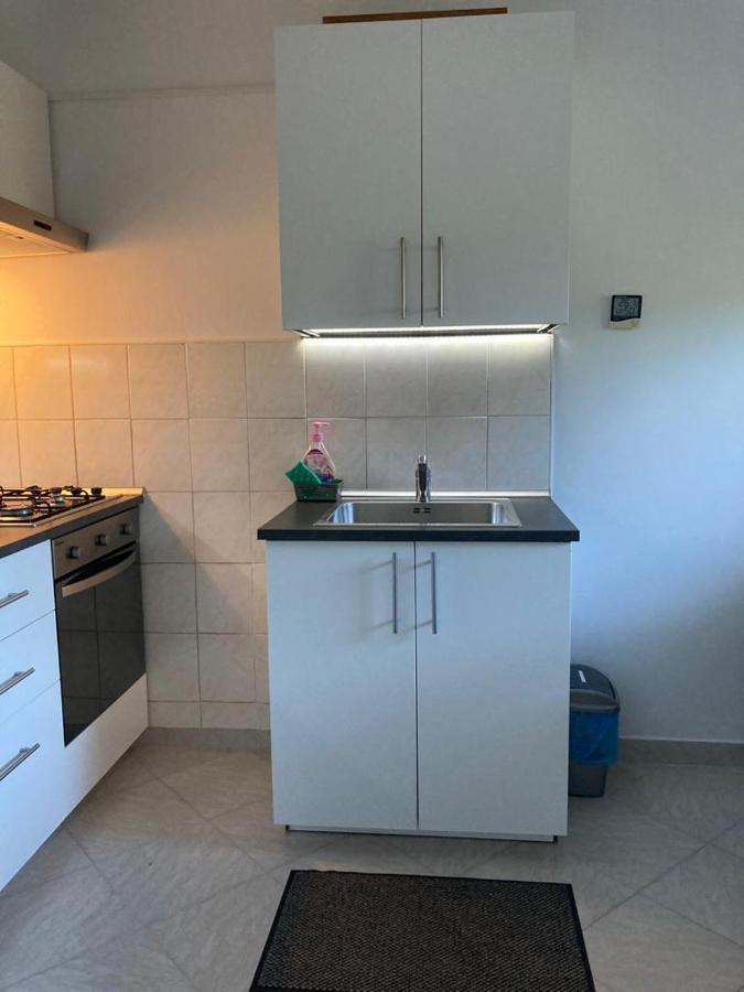 Apartma Mari Apartman Lucija Kültér fotó
