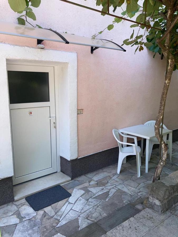 Apartma Mari Apartman Lucija Kültér fotó
